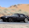 ה-SLS AMG של מרצדס קורעת את הכביש