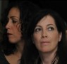איריס רוזנברג, מנהלת מחלקת היי-טק עסקים, נצפתה מאזינה לדברי הבוסית גליה מאור הכל-יכולה, שהעבירה את השרביט לבת טיפוחיה, רקפת רוסק-עמינח 