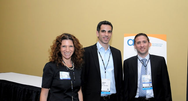 מימין: תומר פלג - מנהל גירסאות פורטל, נמרוד ברק - מנהל פיתוח, אורנה קליינמן – סגן נשיא סאפ ישראל