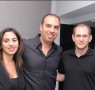 מימין: אמיר רמון - מנהל אגף בקבוצת יעל, גדי דוידיאן - מנמ"ר בנק יהב, ובת זוגו מימין: אמיר רמון - מנהל אגף בקבוצת יעל, גדי דוידיאן - מנמ"ר בנק יהב, ובת זוגו