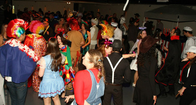 זווית נוספת על המסיבה...