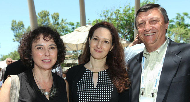 מימין: דרקו הרליק, מנהל מערכות המידע של גרטנר; שלומית הרט, מנכ"לית גרטנר ישראל; וכרמלה אבנר, הממונה על התיקשוב הממשלתי