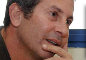 אלון כרמלי, לשעבר מנכ"ל בבילון