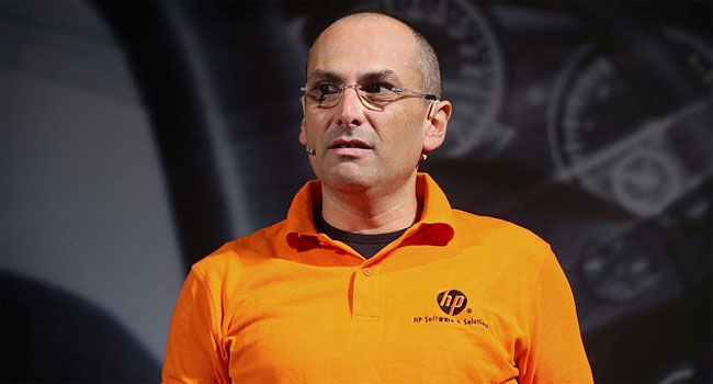 משה בירנשטוק, יועץ פתרונות תוכנה לתחום היישומים, אגף התוכנה ב-HP ישראל, הנחה את הכנס בנושא יישומים