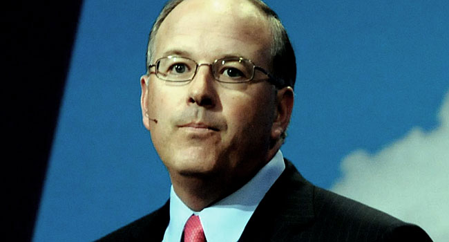 דייב דונטלי, סגן נשיא בכיר לשרתים, אחסון ורישות ב-HP, מציג את העידן החדש של HP - של חידוש מרכזי הנתונים והמעבר למודל הענן, היישר מבית המדרש של EMC, ממנה עבר בתחילת השנה. כעת הוא ממתין לעמדת המנכ"ל שהתפנתה