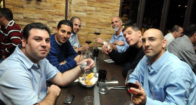 אייל תמיר, יועץ בכיר, HP; שחר אלסטר, מנהל דטה-סנטר, בזק; מני צרפתי, יועץ בכיר, HP; ברק ניסים, מנהל תחום וירטואליזציה, גלאסהאוס; אופיר זמיר, מנהל הנדסת מערכות, VMware; תומר דביר, טבע