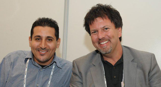 מימין: דייב רייט, VP technical Services ב-VMware EMEA; אופיר זמיר, מנהל הנדסת מערכות, VMware