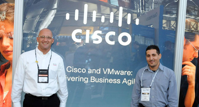 מימין: אופיר זמיר - מנהל הנדסת מערכות, VMware בשת"פ עם אורן גרוסמן - מנהל איזור אירופה, תחום Data Center, סיסקו ישראל