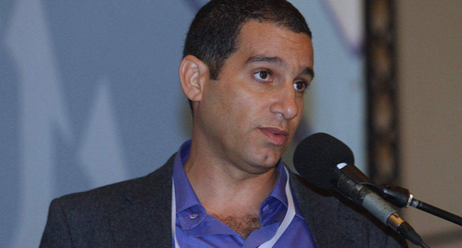 אורי בכור, מנכ"ל פלקסטרוניקס, הרצה במשבצת של תעשיית ה-EMS בישראל