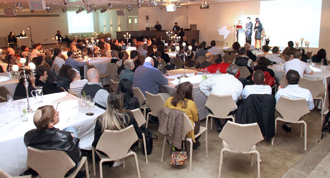 המושכים בחוטים של שוק העסקים הקטנים והבינוניים בכנס סימנטק לשותפים במגזר ה-SMB. צילום: ניב קנטור