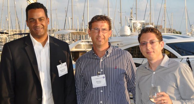 דור סקולר - מנהל מרכז הענן בישראל, שי און - מנכ"ל CA ישראל וקנת' פרנק - נשיא פתרונות, אלקטל-לוסנט