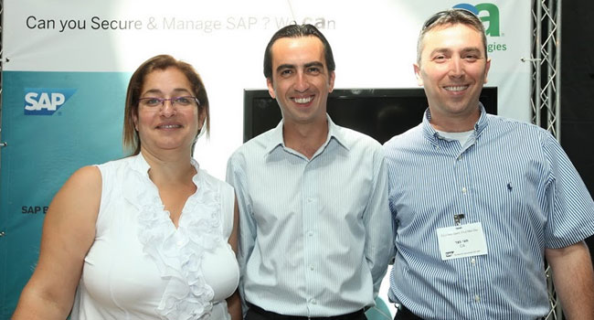 אנשי CA ישראל: חגי נצר - מנהל פרויקטים, אלי שקד - מנהל מכירות מגזר ביטחון, ומירב ירשנסקי - מנהלת שיווק