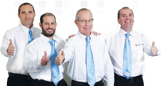 מעונבים. צוות מנהלי הלקוחות של יעל תוכנה