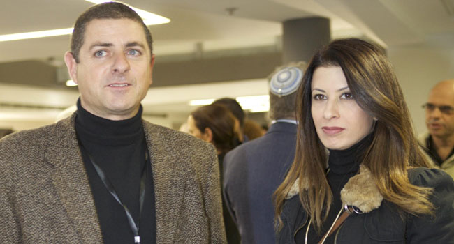 ירון עיון הוא יו"ר מועצת דירקטוריון מרכז אקדמי דן. הוא גם בן זוגה של מנחת ערוץ הספורט מירי נבו, אשר הצטרפה לאירוע ההשקה