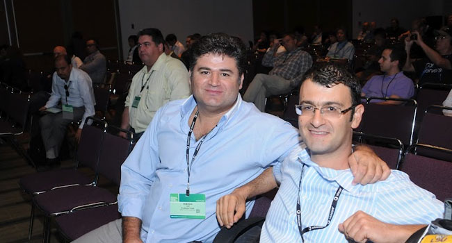 קשובים לבוס. מימין: יוסי חיימוב - מנהל הפעילות הבינלאומית, ואיציק ג'יני - מנכ"ל פרודוור ישראל