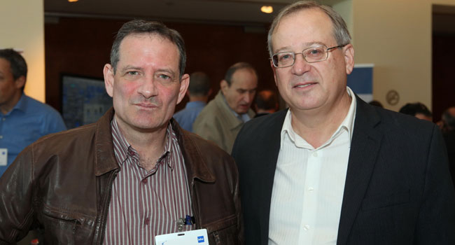 מימין: מאיר גבעון - מייסד ומנכ"ל GIV Solutions, יפתח נאור - מנכ"ל תאגיד מי אביבים