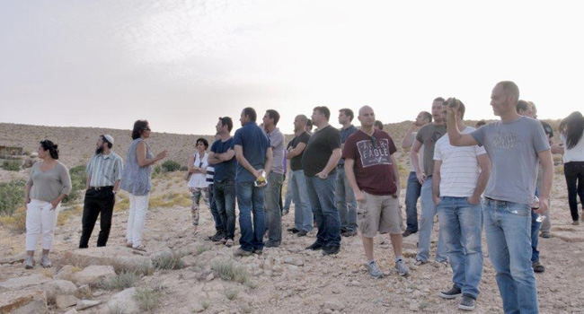 צוות בלאט לפידות פוגש את המדבר