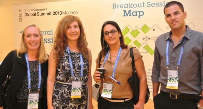 כן, נציגי YES נצפים בדרך להרצאה מרכזית. מימין: עידו ביגר - מנהל מחלקת BI ב-YES ; קרן לייזרוביץ, מנהלת מחלקת מכירות-יתר upsell ב-YES; רוני ברנוב, מנמ"רית YES; ו-ורדית סינגר-דגן - מנהלת שיווק מוכוון לקוח, מחלקת BI ב-YES