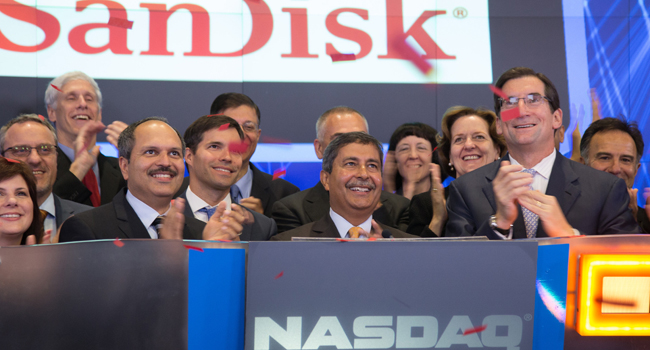  הנהלת סנדיסק על רקע פתיחת יום המסחר בבורסת נאסד"ק 