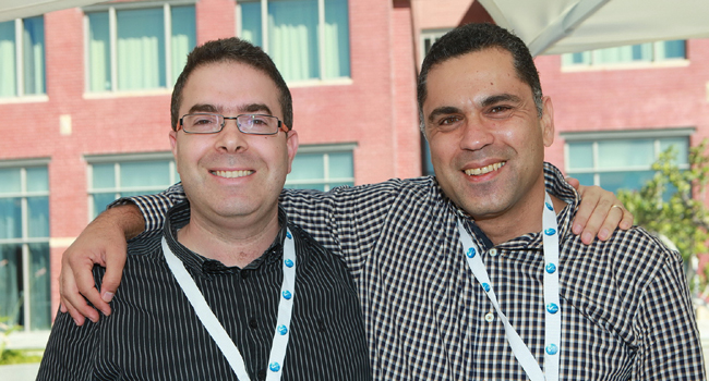 נתיב שמואלי (מימין), סמנכ"ל ומנהל המגזר הפיננסי בנס טכנולוגיות, לצד עמית גבע - ביטוח ישיר