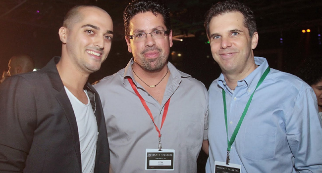 מימין: מאיר ברנד, מנכ"ל גוגל ישראל, יוון ואפריקה; ד"ר עידו בצלת, אוניברסיטת בר אילן; ואלון חן, סמנכ"ל השיווק של גוגל ישראל. צילום: ניב קנטור