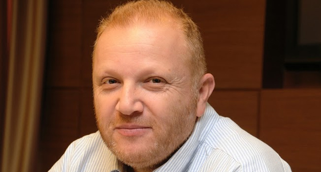 יורם חסידים חובש אף הוא שני כובעים: האחד, מנמ"ר הסניף המקומי של ענקית השבבים, והשני - המנהל האחראי על הארכיטקטורה של ה-IT באינטל העולמית. תחת חסידים עובדים 500 עובדים בארץ. צילום: פלי הנמר