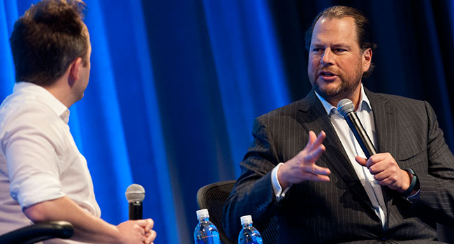 מארק בניוף - מנכ"ל Salesforce.com, מראיין את דרו האוסטון - מנכ"ל ומייסד דרופבוקס