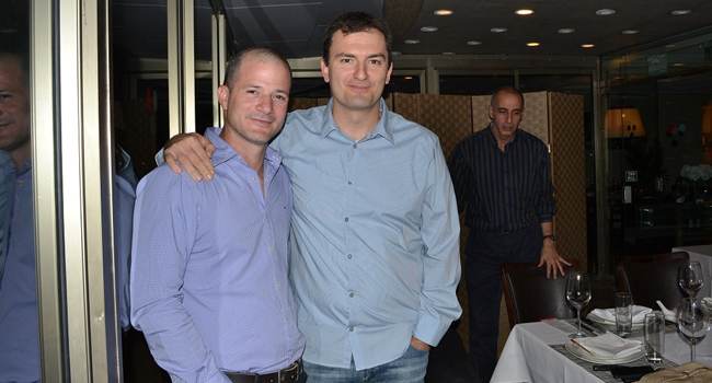 מימין: עידן הראל, מנכ"ל דו איט וויז; אריאל סלפטר, פריסייל בכיר ב-HPSW