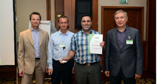 מימין: רטמיר טימאשב, מנכ"ל Veeam Software; אביחי ויסברג מחברת דורקום; דניאל פריד, סגן נשיא בכיר ו-Managing Director לאזור EMEA; וגילס פומייר, סגן נשיא EMEA Channel ב-Veeam