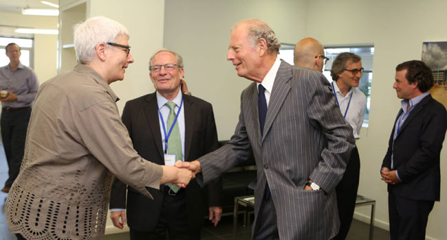 ג'ק רוזן, איזי תפוחי וד"ר ארנה ברי