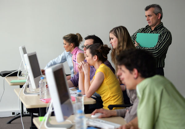 הגיע הזמן שהממשלה תתערב יותר למען מחשוב הכיתות. צילום אילוסטרציה: BigStock