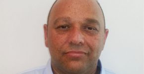 חואן רובר, מנהל קבוצת הקוד פתוח בחטיבת מוצרי התוכנה של מטריקס, נציגתה של רד האט בישראל