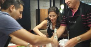 מימין: שמוליק ענתבי, מנהל אזור בכיר למדינות אגן הים התיכון; אפרת בן הרוש, מנהלת שותפים; ואופיר זמיר, מנהל פריסיילים בכיר לאגן הים התיכון