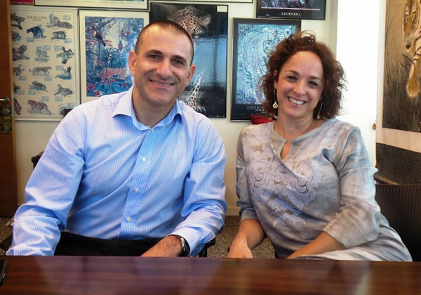 מימין: סיגל אליאס, מנהלת השיווק של Arrow ECS ישראל, ואילן יהושע, מנכ"ל החברה