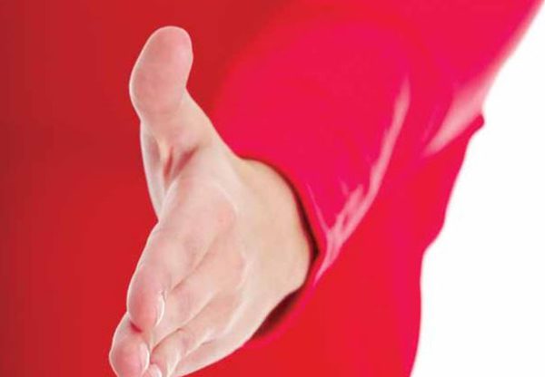 להנגיש את המידע לחולה - הן ביוטיוב והן בכריכה קשה. צילום: מתוך חוברת הזכויות של עמותת מפרקים צעירים