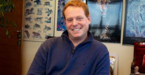 בא לבקר במאורת הנמר: גיא בר נר, מנהל השיווק והמכירות של אינטל ישראל