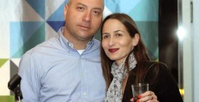 מימין: קרני מהרש"ק, מנהלת שיווק אזורית בכירה ב-VMware; וחנן אלטיף, מנהל השותפים העסקיים לאזור אגן הים התיכון ב-VMware