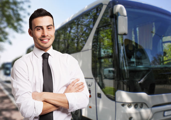 נהגי ההסעות של החברות בעמק הסיליקון רוצים להמשיך לחייך. צילום אילוסטרציה: BigStock