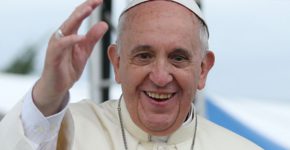 האפיפיור פרנציסקוס. צילום: ג'און האן, שירות התרבות והמידע של דרום קוריאה, מתוך ויקיפדיה