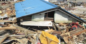 בעקבות האסון: שיחות, סמסים וגלישה חינם מאורנג'. צילום אילוסטרציה: BigStock