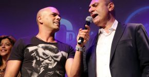 רגע השיא על הבמה: אייל גולן ושינו זוארץ שרים יחדיו