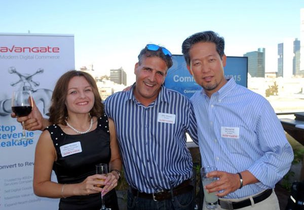 מימין: מייקל ני, מנהל השיווק של אוונגייט; אלון מעין, מנהל הפעילות בישראל; ואואנה רביצייה, אחראית מכירות