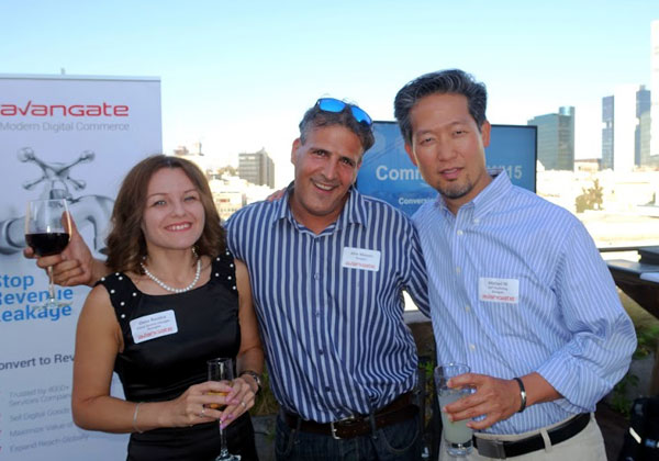 מימין: מייקל ני, מנהל השיווק של אוונגייט; אלון מעין, מנהל הפעילות בישראל; ואואנה רביצייה, אחראית מכירות