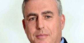 יגאל שניידר, מנכ"ל אלכסנדר שניידר