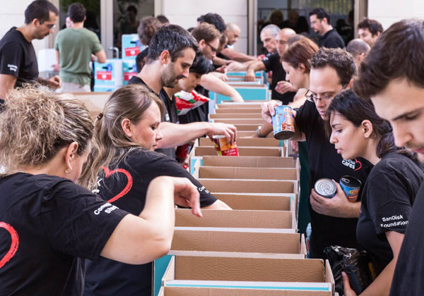 לתת מכל הלב. סאנדיסק. צילום: יח"צ