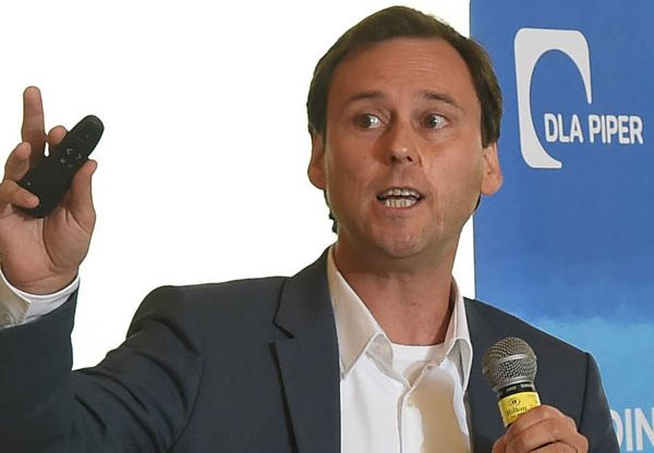 פרופ' (עו"ד) פיטר ואן אקה, מומחה עולמי להגנת הפרטיות, אבטחת המידע והמשפט והמסחר ברשת. צלם: ישראל הדרי