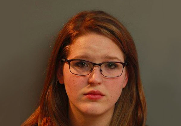 כששותים, לא חכמים יותר מדי. וויטני בויל. צילום: פייסבוק