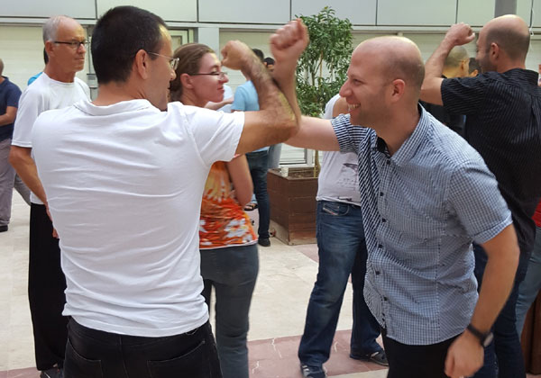 מימין: ליאור ביאליק, מנמ"ר Comm-IT, ועידן פיינגולד, מנכ"ל החברה