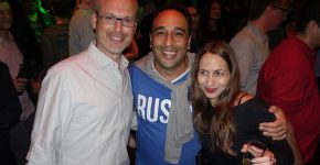 מימין: קרני מהרש"ק, מנהלת שיווק אזורית בכירה לאגן הים התיכון ב-VMware; ניר אליה, מנהל מכירות פתרונות ענן ושירותי ערך מוסף ב-בינת; ואסף פרידמן, מנהל מוצר VMware ב-Arrow ECS