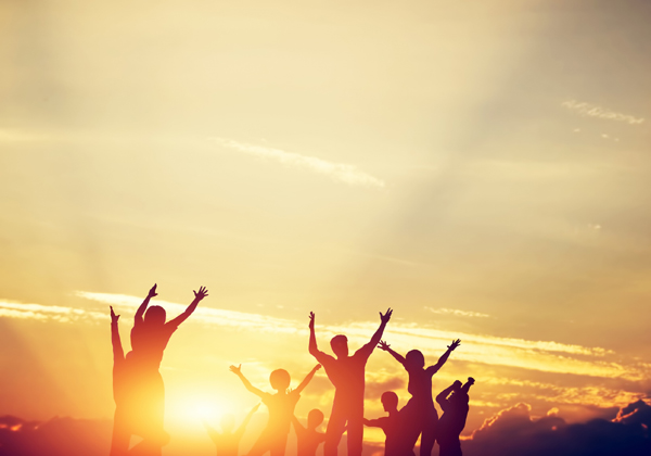 מארגנת מפגשים חברתיים. גוגל. צילום: BigStock